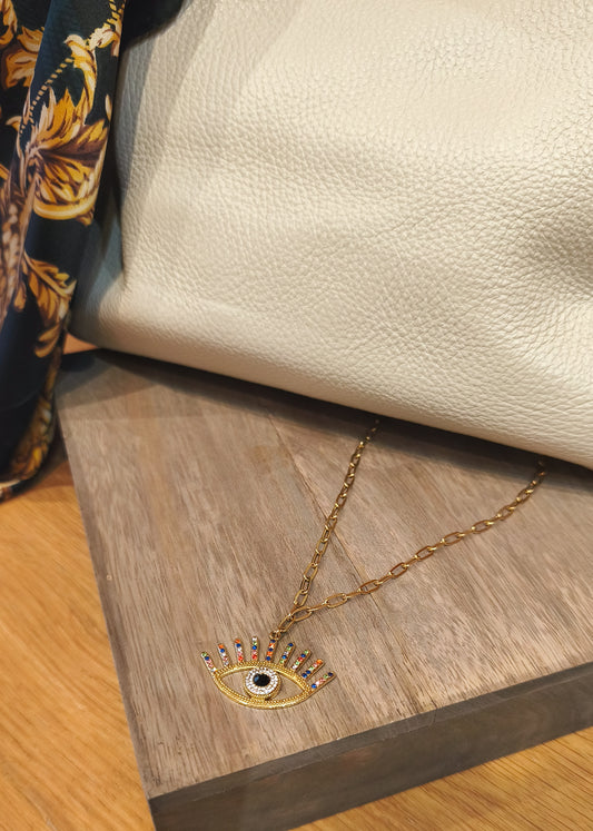 Collier Isis