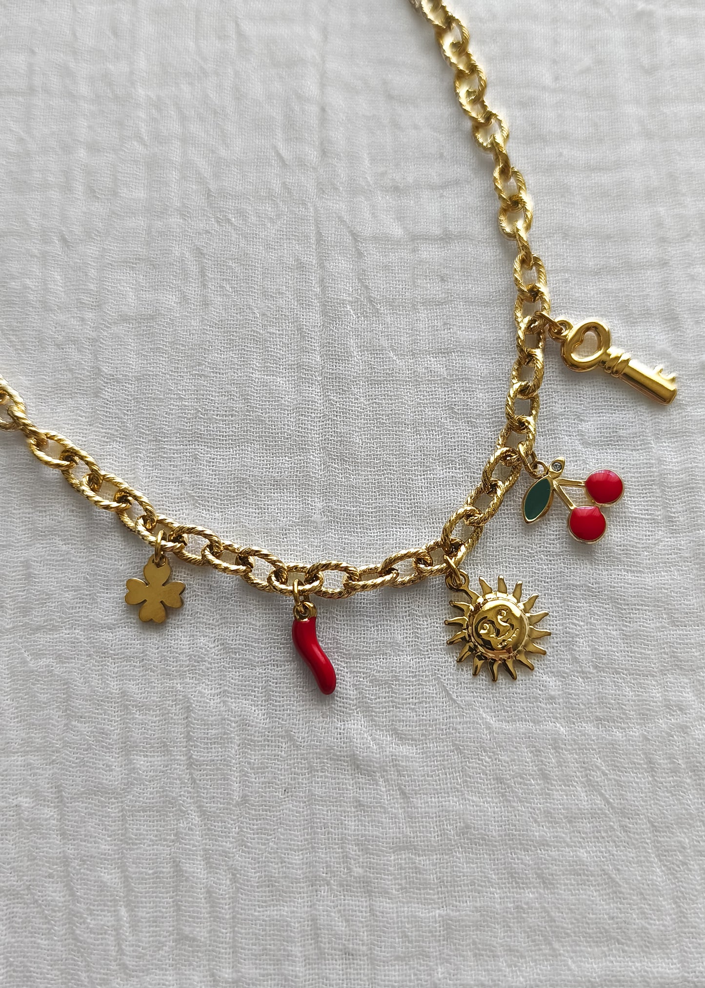 Collier charms ou breloque doré en acier inoxydable