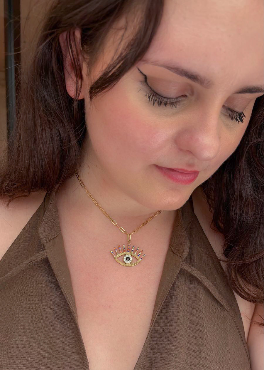 Collier Isis
